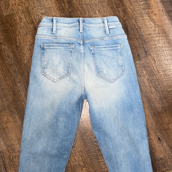 Mother The Hustler Ankle Chew in Petal Plucker Hi Rise Bootcut Flare w/Raw Hem - Picture 13 of 15